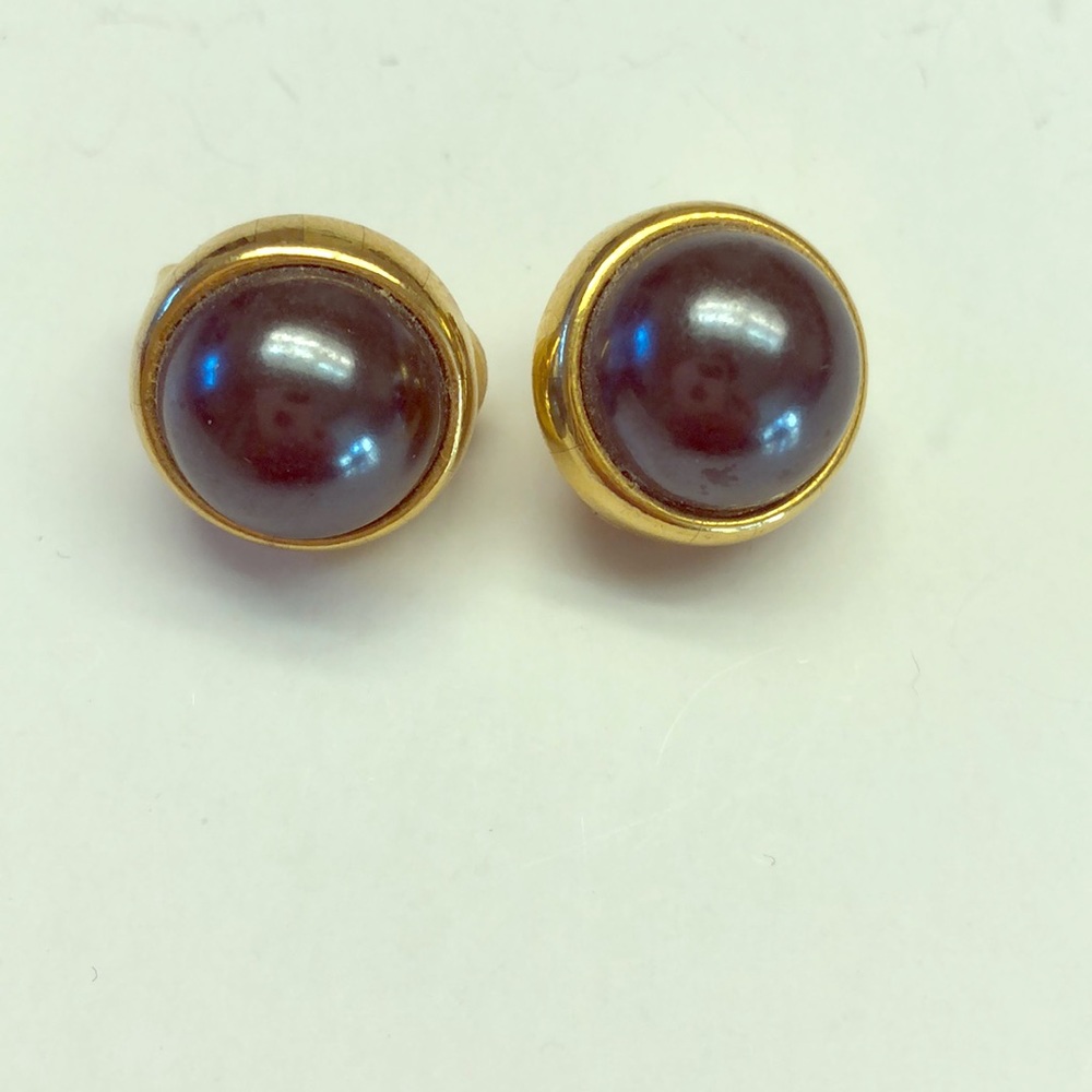Carlisle clip earrings.  Probably vintage